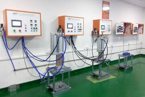 玖容增壓缸成品、氣動設備測試車間