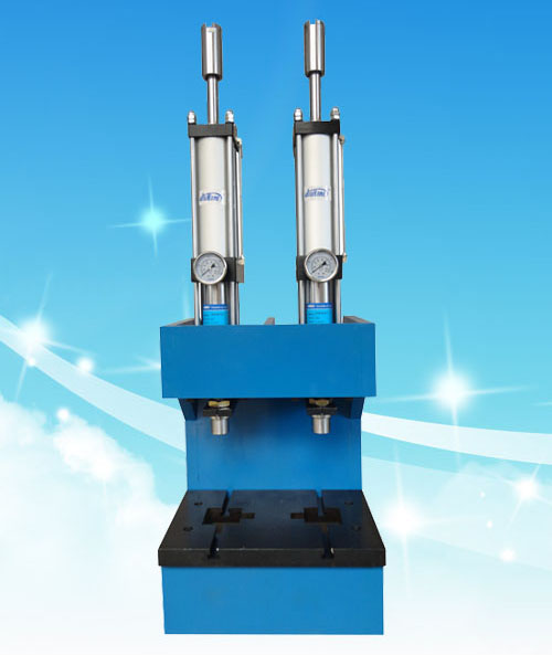 玖容JRS雙缸氣液增壓機臺